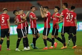 熊猫体育-今夜成都蓉城单刀错失——中超节点到来，信心回归，训练强度明显提升